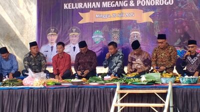 H.Rustam Efendi berma Masyarakat Kelurahan Ponorogo Lubuklinggau Gelar Suroan dan Doa Bersama,  Wujud Pelestarian Budaya Jawa