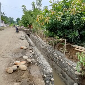 DIDUGA PROYEK DRAINASE ABAYKAN KUALITAS DEMI KEJAR KEUNTUNGAN.’